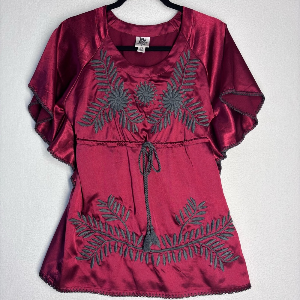 Ivy Jane Empire Waist With Drawstring Embroidered Top Size XS Satin Maroon/Gray